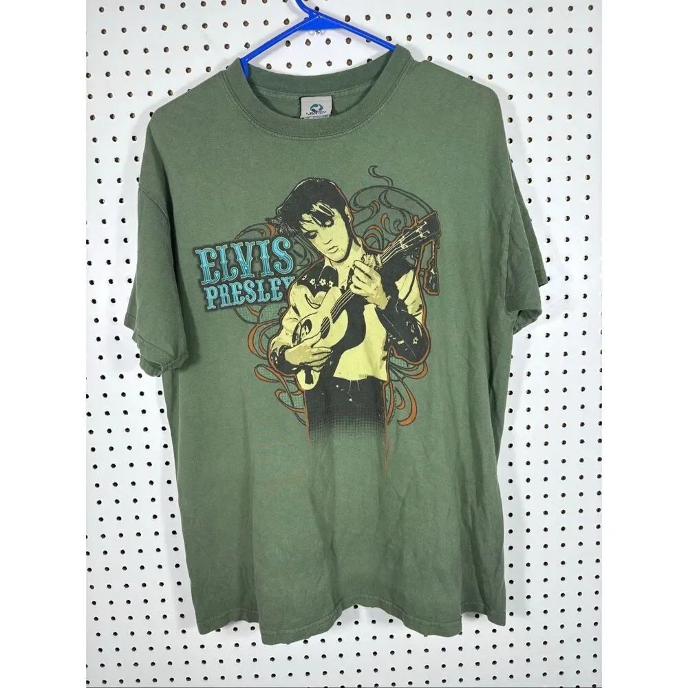 Liquid Blue Vintage Elvis Presley graphic shirt size L